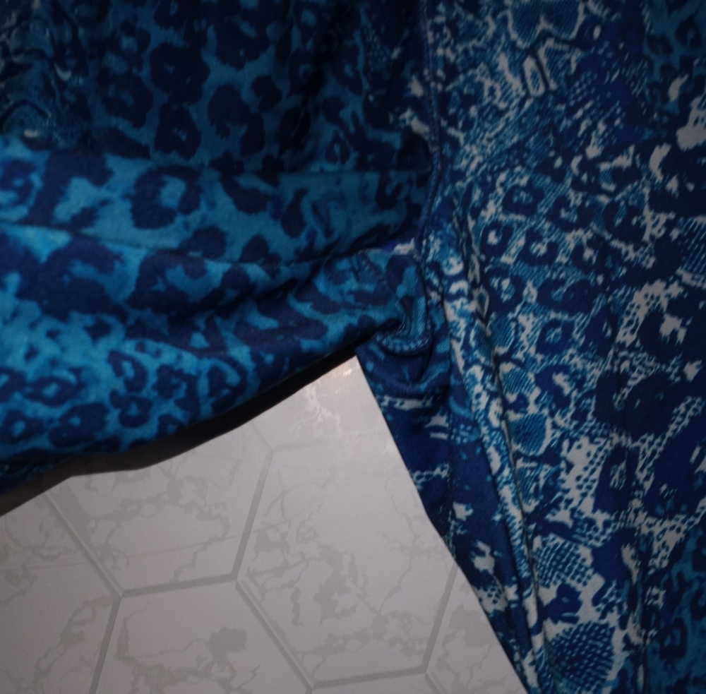 Blue Patterned Leggings - Picture 6 of 7